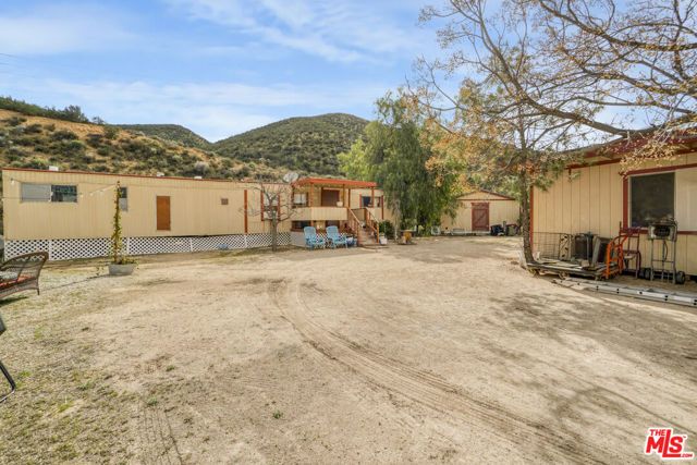 11426 Sierra Highway, Santa Clarita, CA 91390