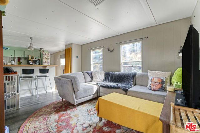 11426 Sierra Highway, Santa Clarita, CA 91390