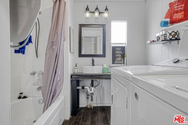 11426 Sierra Highway, Santa Clarita, CA 91390