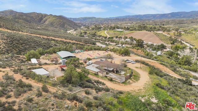 11426 Sierra Highway, Santa Clarita, CA 91390