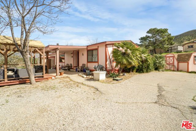 11426 Sierra Highway, Santa Clarita, CA 91390