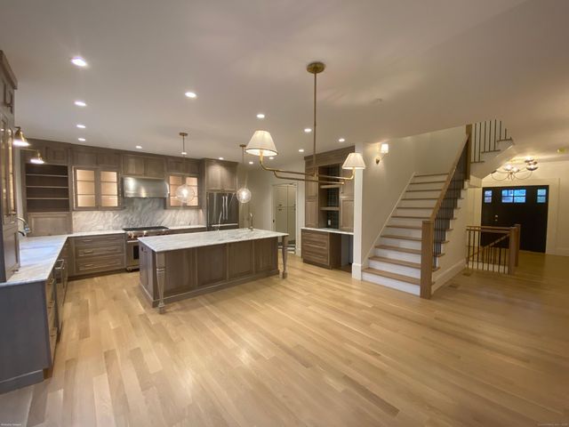 52 Westenhook Terrace, Southbury, CT 06488