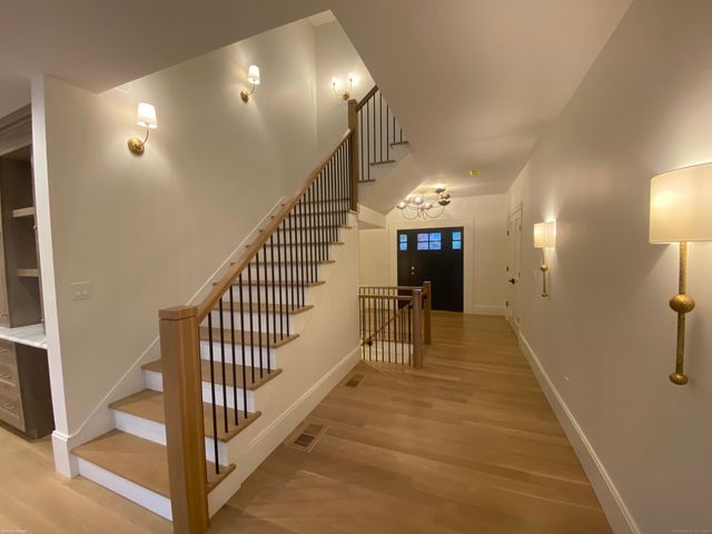 52 Westenhook Terrace, Southbury, CT 06488