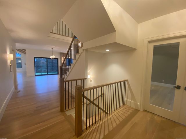 52 Westenhook Terrace, Southbury, CT 06488