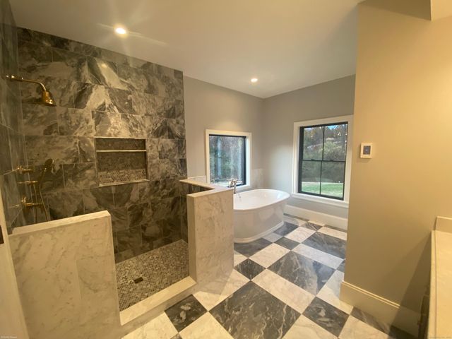 52 Westenhook Terrace, Southbury, CT 06488