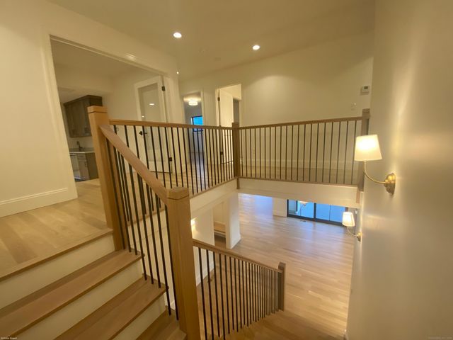 52 Westenhook Terrace, Southbury, CT 06488