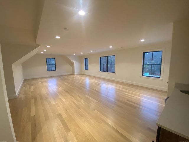 52 Westenhook Terrace, Southbury, CT 06488