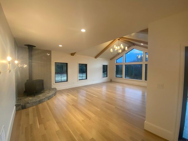 52 Westenhook Terrace, Southbury, CT 06488
