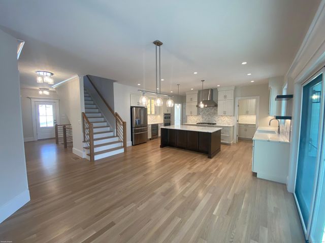 52 Westenhook Terrace, Southbury, CT 06488