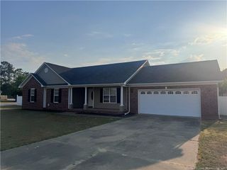 103 Scaley Bark Drive, Raeford, NC 28376