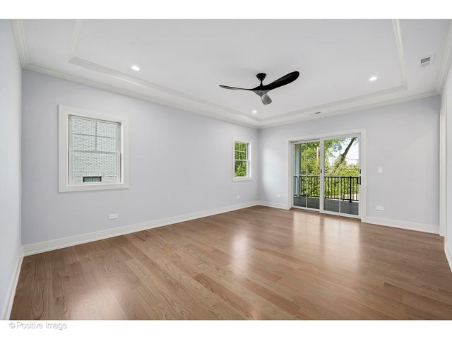 6925 Clarendon Hills Road, Darien, IL 60561