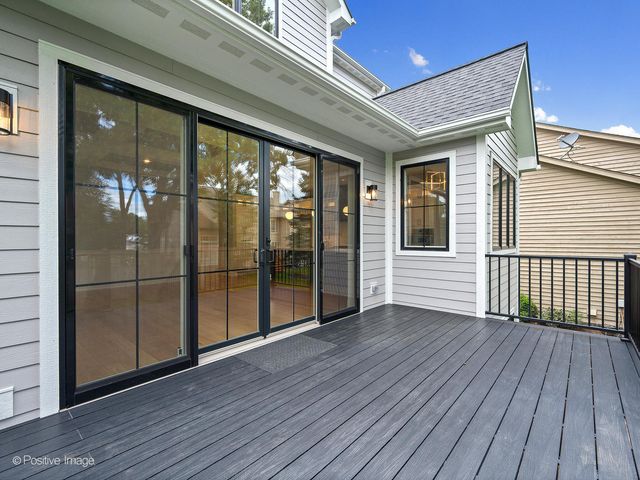 6925 Clarendon Hills Road, Darien, IL 60561