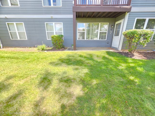 356 Woodview Circle A, Elgin, IL 60120