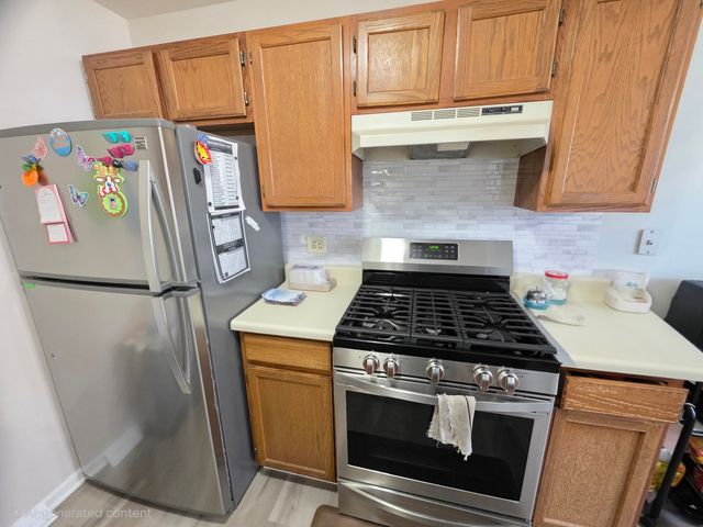356 Woodview Circle A, Elgin, IL 60120