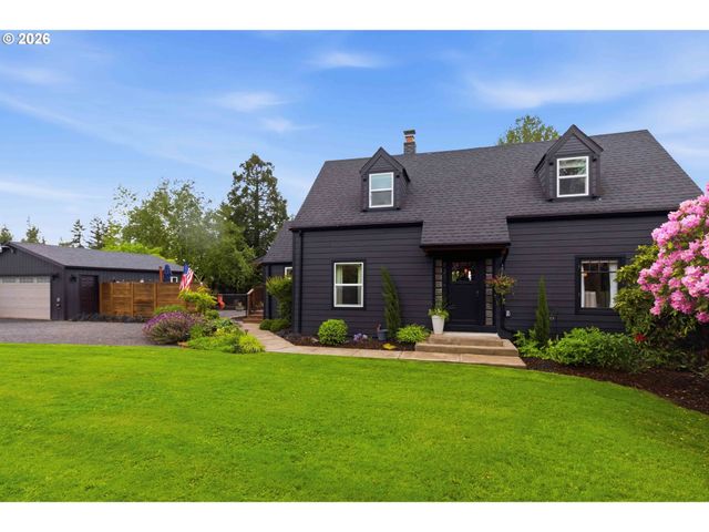 121 S VISTA Way, Kelso, WA 98626