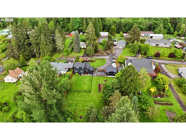 121 S VISTA Way, Kelso, WA 98626