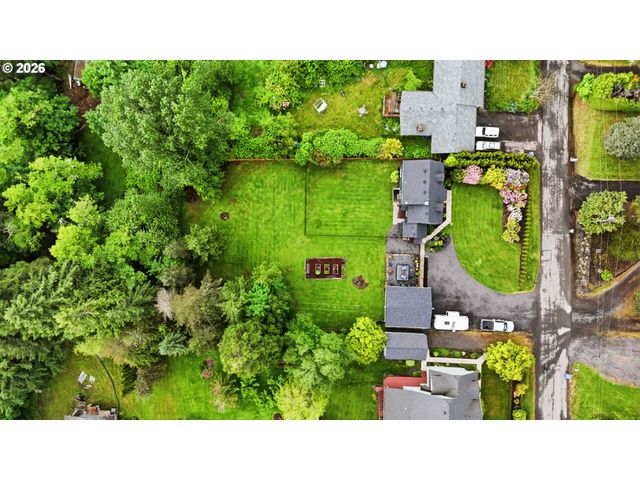 121 S VISTA Way, Kelso, WA 98626