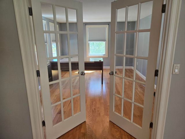 82 Dutton Road, Pelham, NH 03076