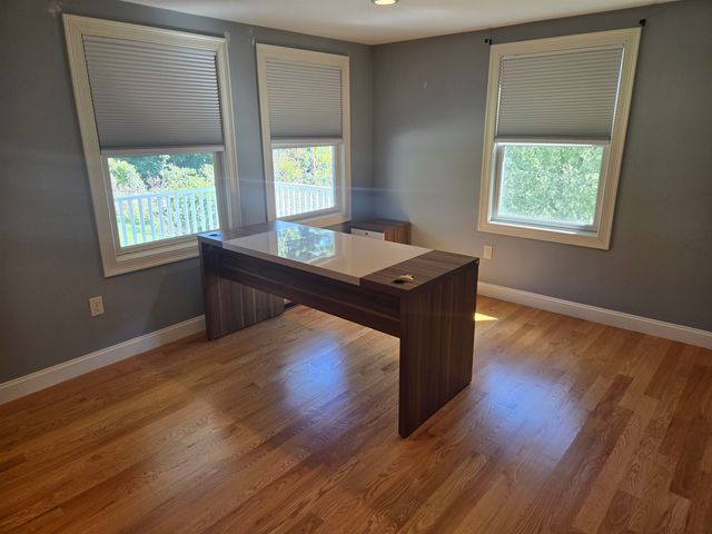 82 Dutton Road, Pelham, NH 03076