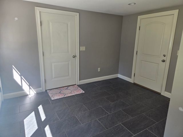 82 Dutton Road, Pelham, NH 03076