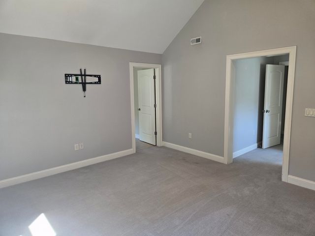 82 Dutton Road, Pelham, NH 03076