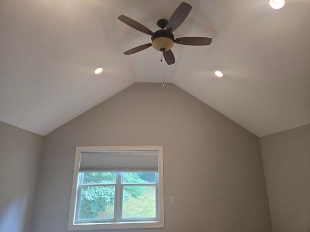 82 Dutton Road, Pelham, NH 03076