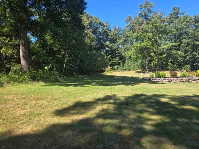 82 Dutton Road, Pelham, NH 03076