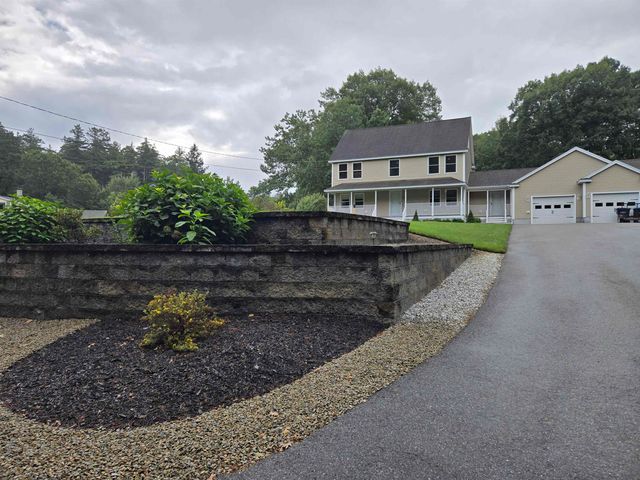 82 Dutton Road, Pelham, NH 03076