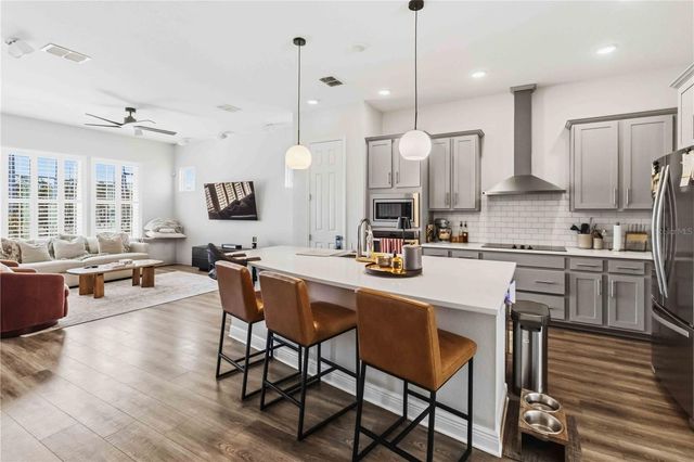 9545 W PARK VILLAGE DRIVE, Tampa, FL 33626