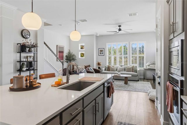 9545 W PARK VILLAGE DRIVE, Tampa, FL 33626