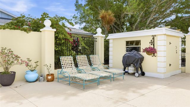 5915 TIDEWOOD AVENUE 4, Sarasota, FL 34231