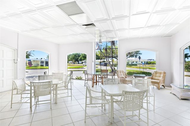5915 TIDEWOOD AVENUE 4, Sarasota, FL 34231