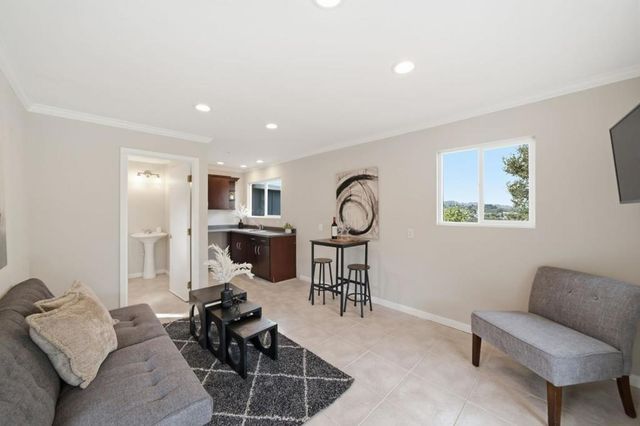 2527 Dekoven Avenue, Belmont, CA 94002
