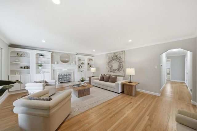 2527 Dekoven Avenue, Belmont, CA 94002