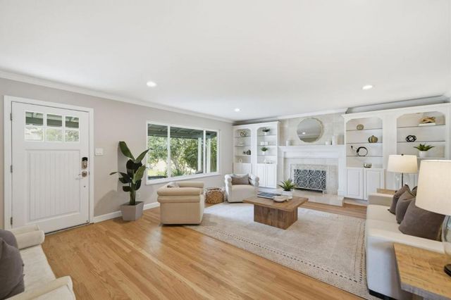 2527 Dekoven Avenue, Belmont, CA 94002