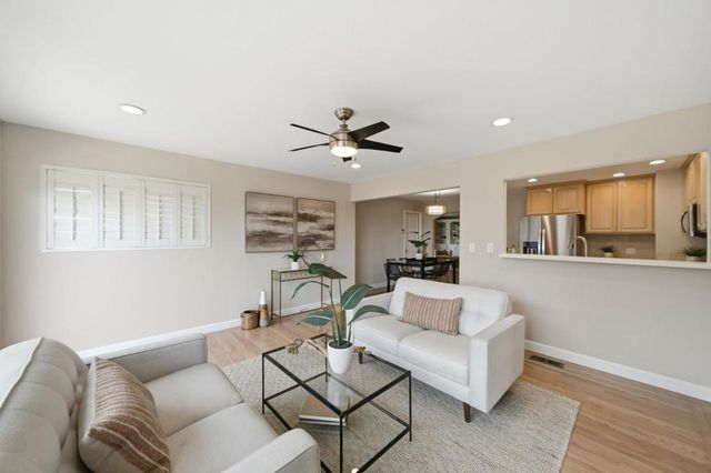 2527 Dekoven Avenue, Belmont, CA 94002