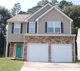 7809 Newbury Drive, Jonesboro, GA 30236