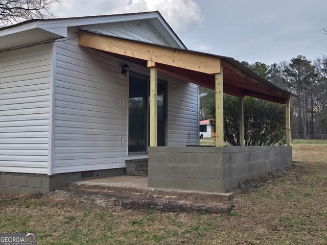 606 Viewpoint Drive, Jackson, GA 30233