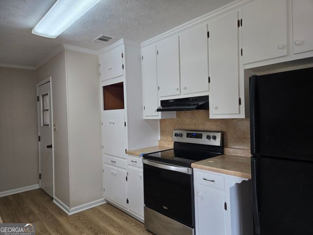 606 Viewpoint Drive, Jackson, GA 30233