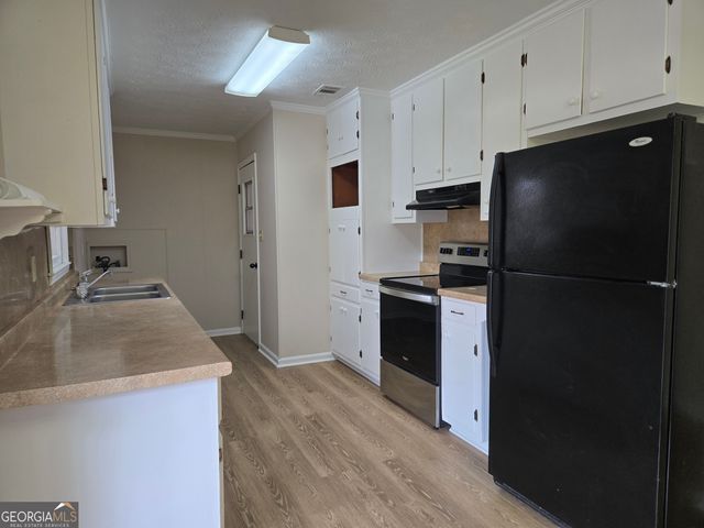 606 Viewpoint Drive, Jackson, GA 30233