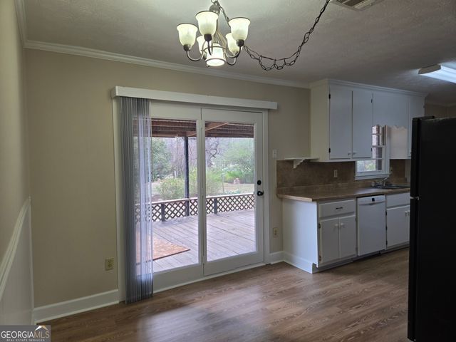 606 Viewpoint Drive, Jackson, GA 30233