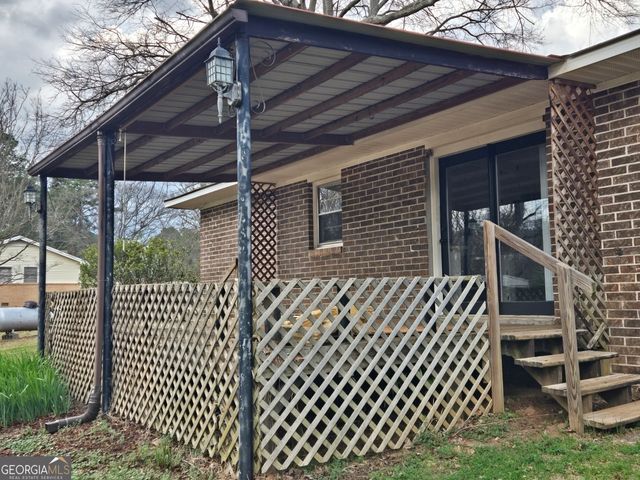 606 Viewpoint Drive, Jackson, GA 30233