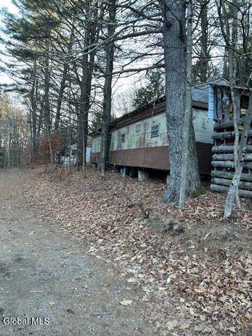 14 Hilltop Road, Edinburg, NY 12835