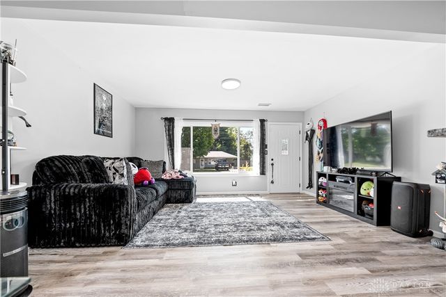 1008 W Main Street, Loveland, OH 45140