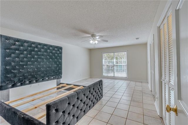 375 Bridle Path Way, Mobile, AL 36608