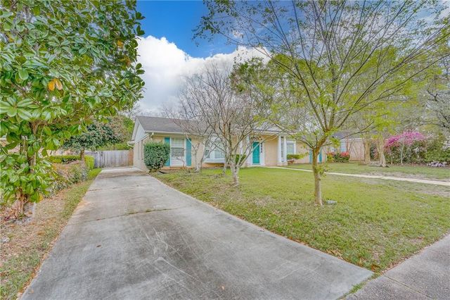 375 Bridle Path Way, Mobile, AL 36608