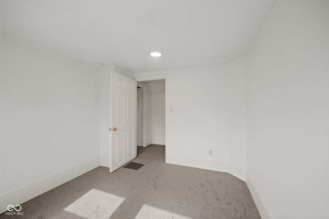 1125 E 8th Street, Anderson, IN 46012