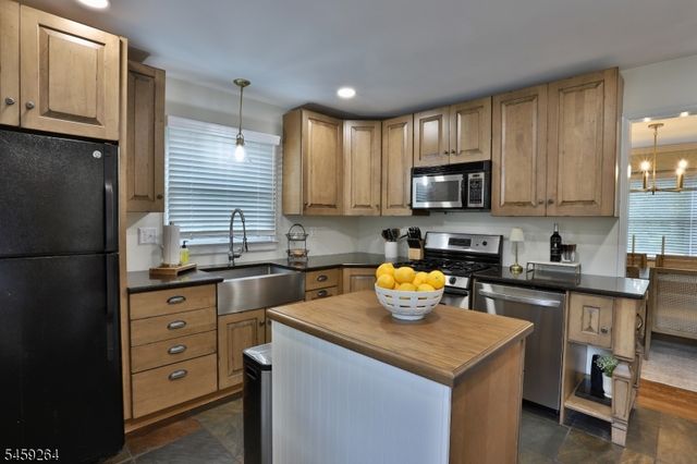 2288 Camplain Rd, Hillsborough Twp., NJ 08844