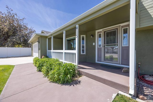 915 S Camas Street, Nampa, ID 83686