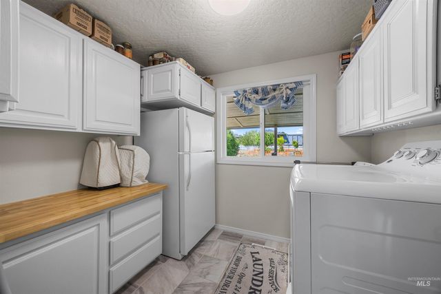 915 S Camas Street, Nampa, ID 83686